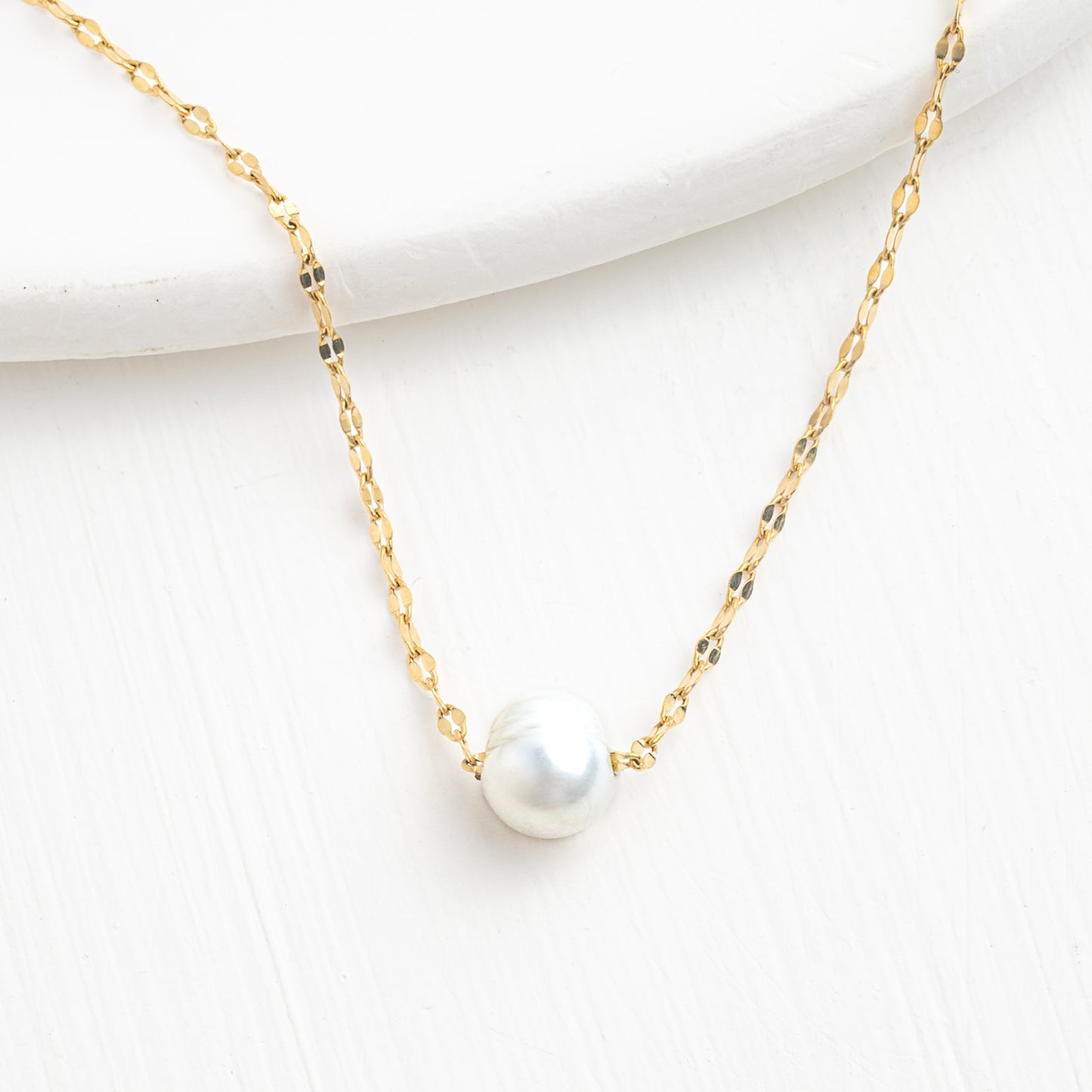 Annie Gold Pearl Necklace